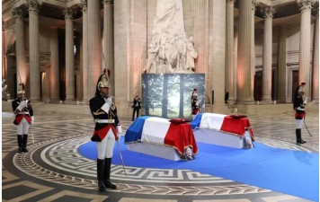 UNE ENTRÉE AU PANTHÉON REMARQUÉE